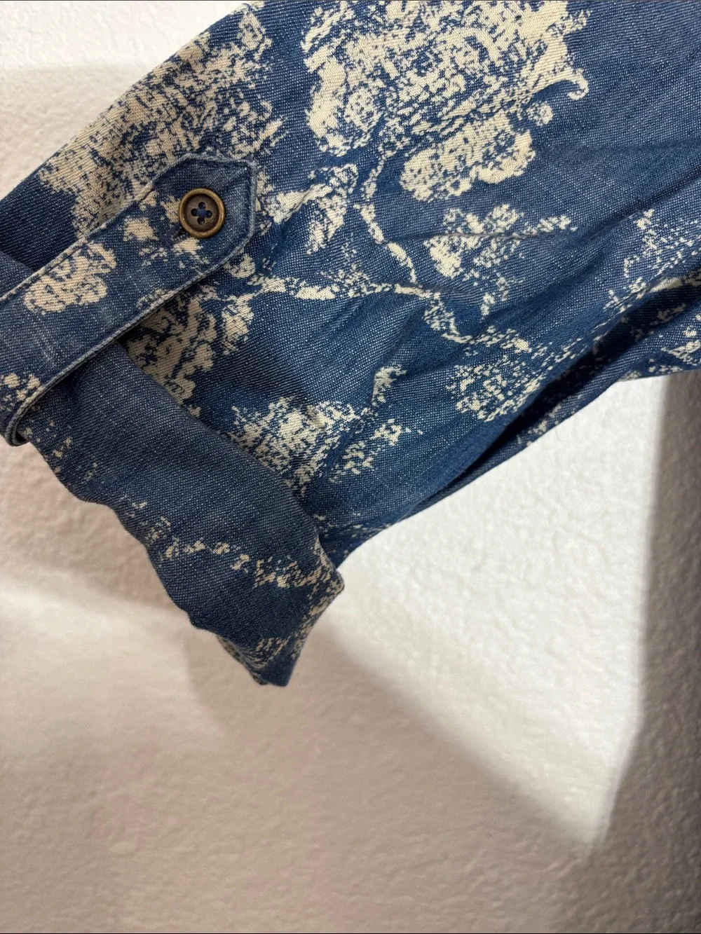 Chico's Blue Floral Chambray Denim Maxi Shirt Dress Split Hem Size 1 | Med - Picture 4 of 7